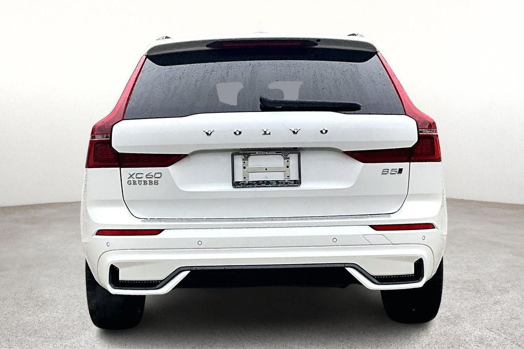 2026 Volvo XC60 B5 Plus