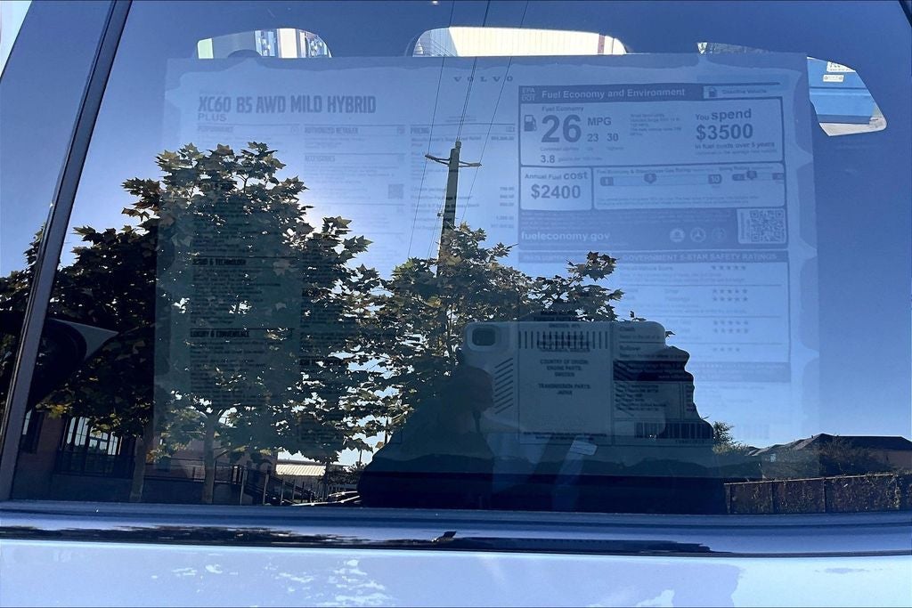 2026 Volvo XC60 B5 Plus