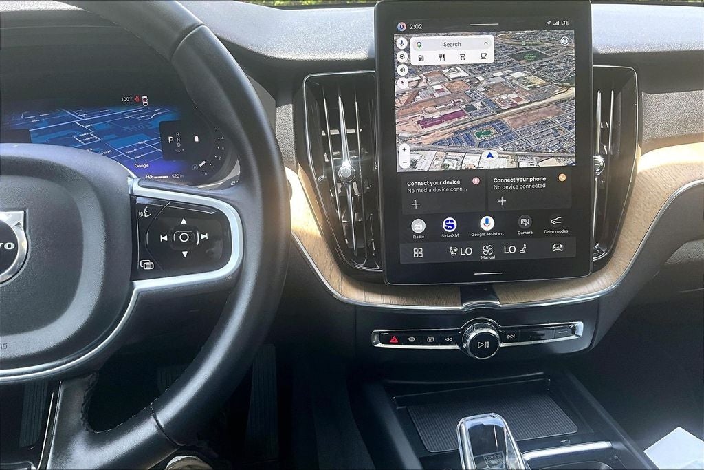 2026 Volvo XC60 B5 Plus