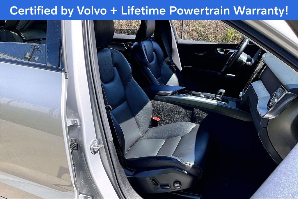 2025 Volvo XC60 B5 Plus