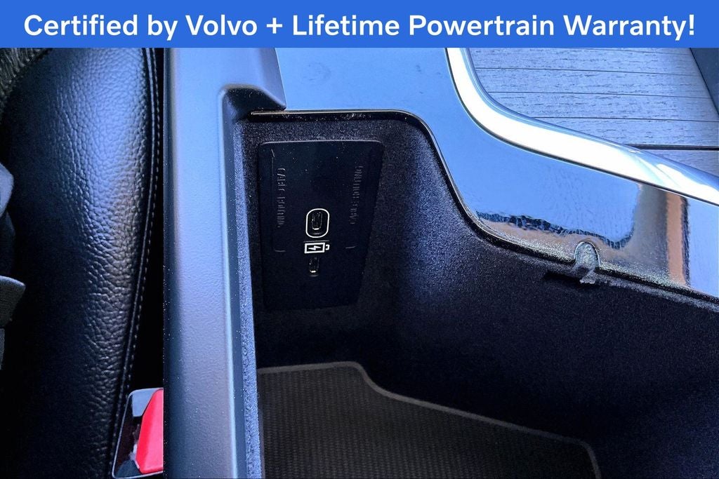 2025 Volvo XC60 B5 Plus