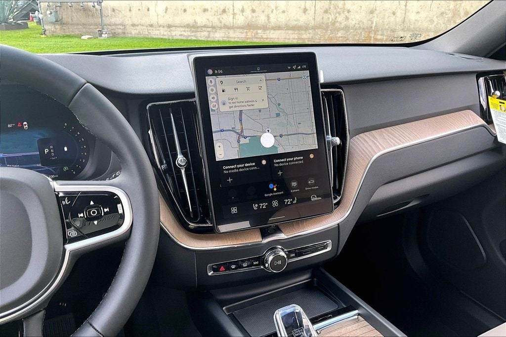 2026 Volvo XC60 B5 Plus