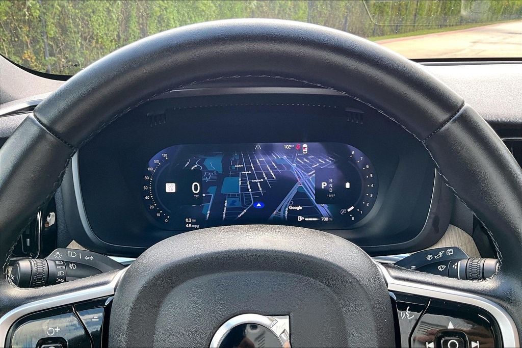 2026 Volvo XC60 B5 Plus