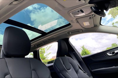 2026 Volvo XC60 B5 Plus
