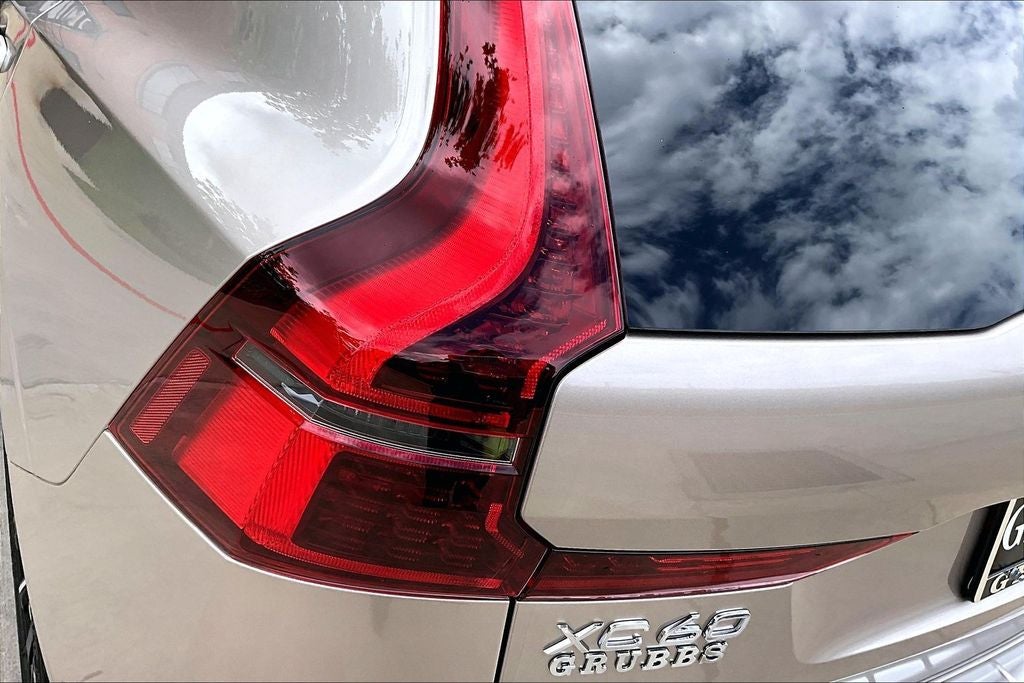 2026 Volvo XC60 B5 Plus