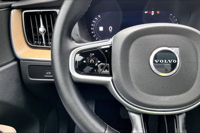 2026 Volvo XC60 B5 Plus