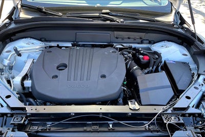 2026 Volvo XC60 B5 Plus