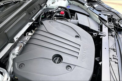 2026 Volvo XC60 B5 Plus