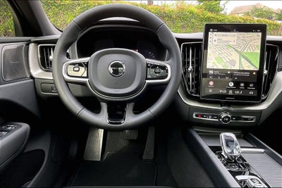2026 Volvo XC60 B5 Ultra Black Edition