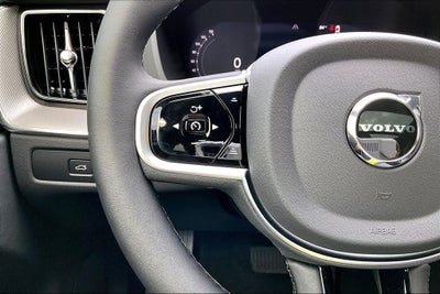 2026 Volvo XC60 B5 Ultra Black Edition