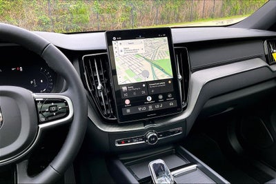 2026 Volvo XC60 B5 Ultra Black Edition