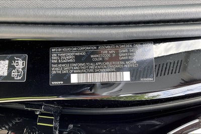 2026 Volvo XC60 B5 Ultra Black Edition