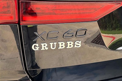 2026 Volvo XC60 B5 Ultra Black Edition