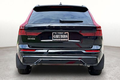 2026 Volvo XC60 B5 Ultra Black Edition