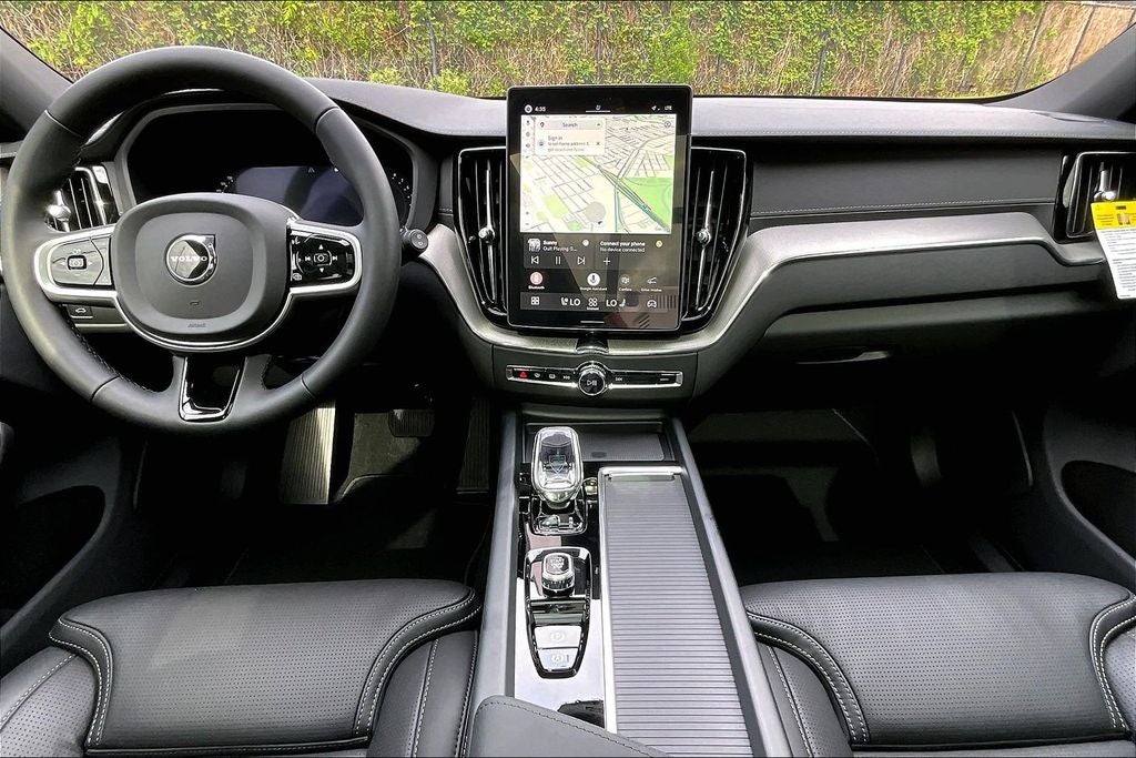2026 Volvo XC60 B5 Ultra Black Edition