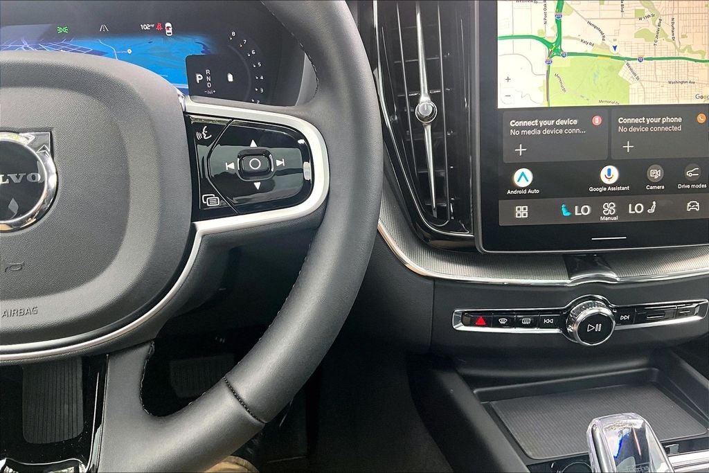 2026 Volvo XC60 B5 Ultra Black Edition