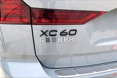 2026 Volvo XC60 B5 Ultra Black Edition