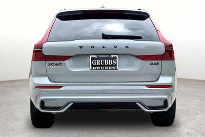 2026 Volvo XC60 B5 Ultra Black Edition