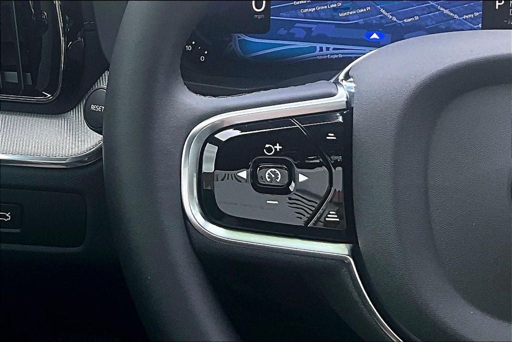 2026 Volvo XC60 B5 Ultra Black Edition