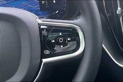 2026 Volvo XC60 B5 Ultra Black Edition