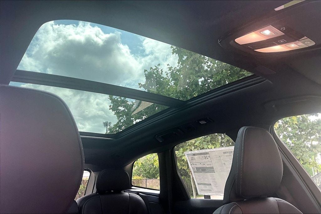 2026 Volvo XC60 B5 Ultra Black Edition