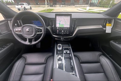 2026 Volvo XC60 B5 Ultra Black Edition