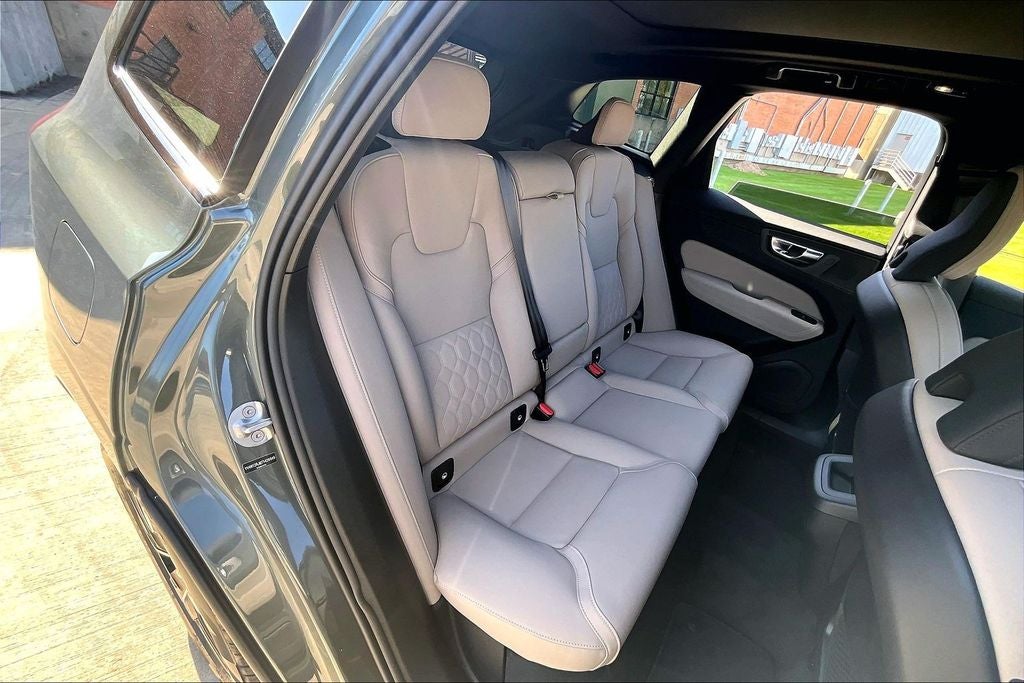 2026 Volvo XC60 B5 Core