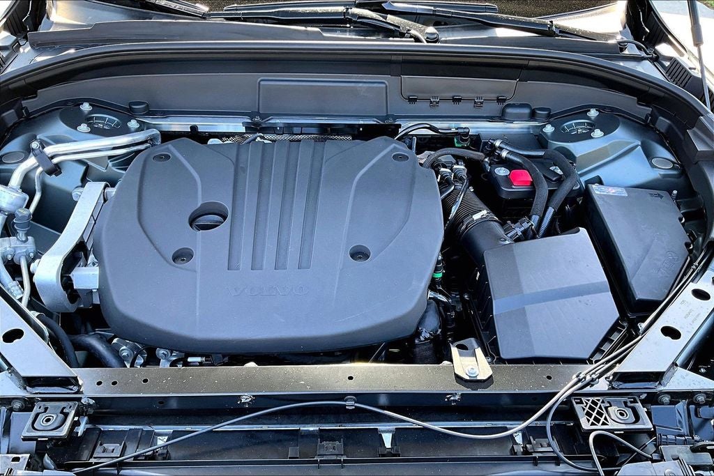 2026 Volvo XC60 B5 Core