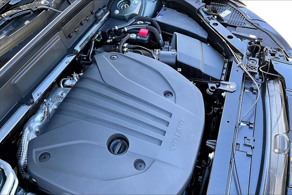 2026 Volvo XC60 B5 Core