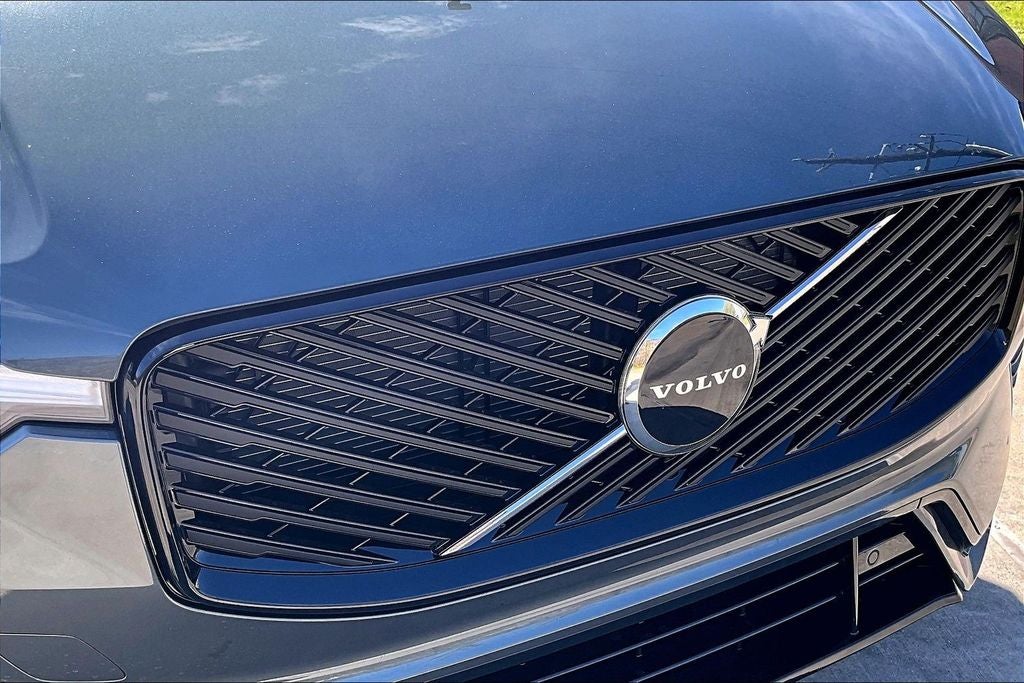 2026 Volvo XC60 B5 Core