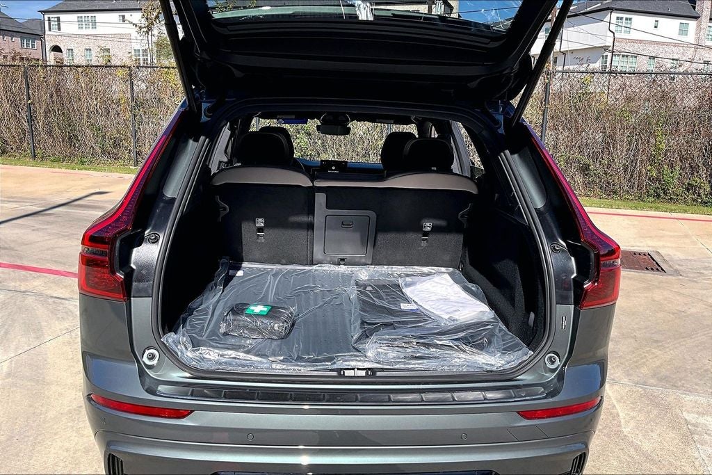 2026 Volvo XC60 B5 Core