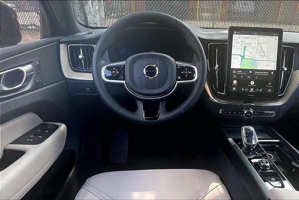 2026 Volvo XC60 B5 Core
