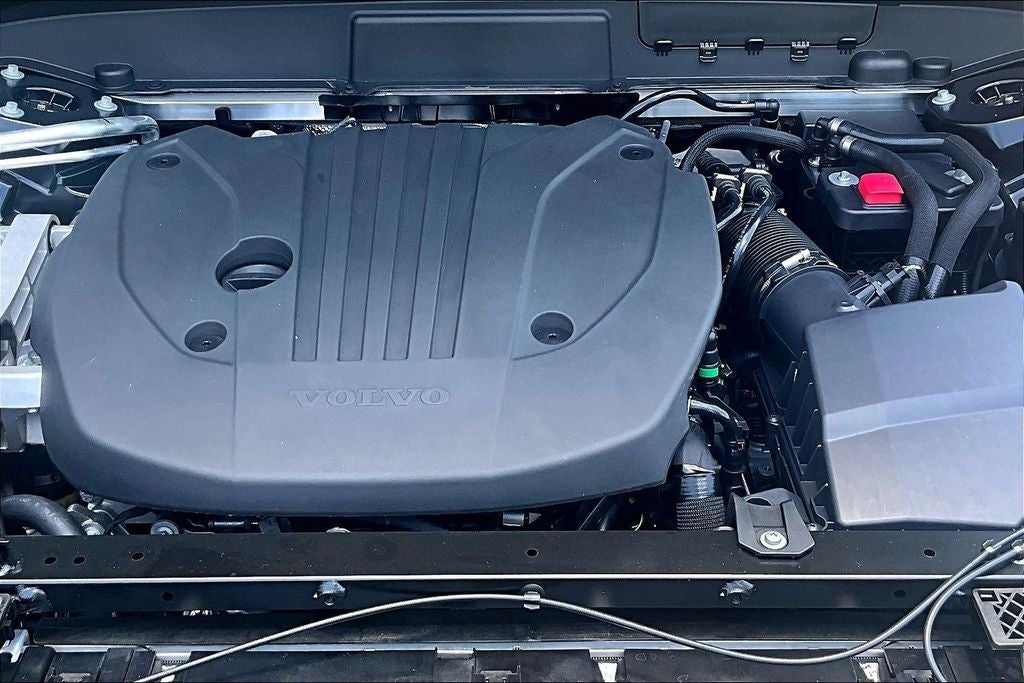 2026 Volvo XC60 B5 Core