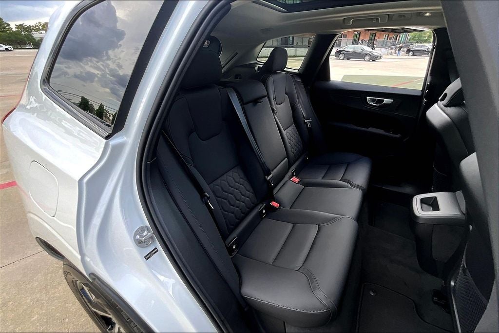 2026 Volvo XC60 B5 Core