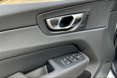 2026 Volvo XC60 B5 Core