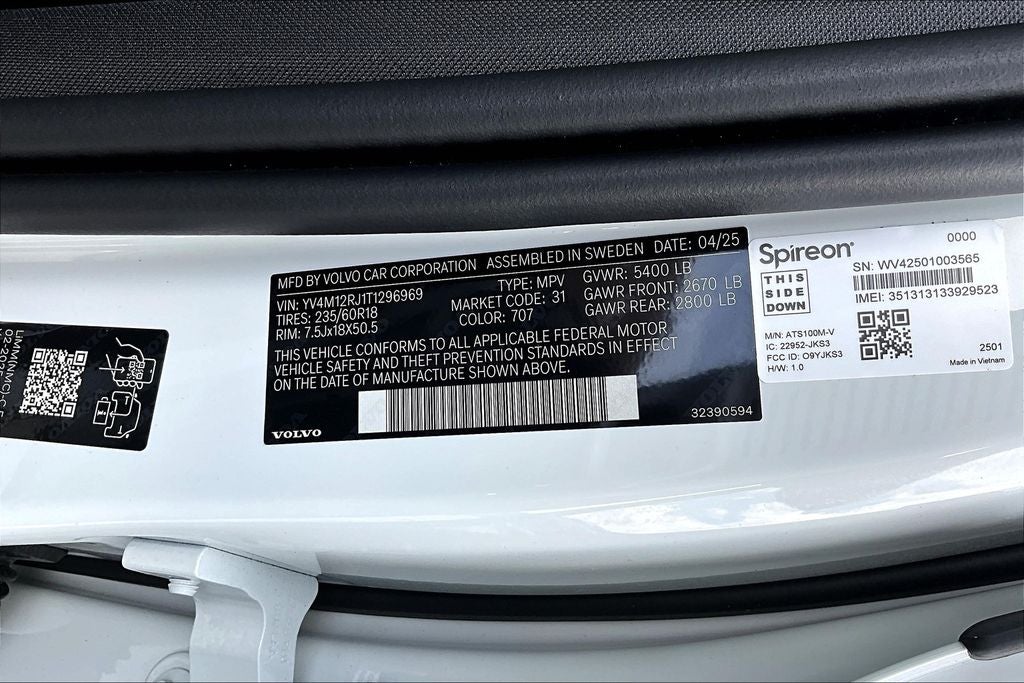 2026 Volvo XC60 B5 Core