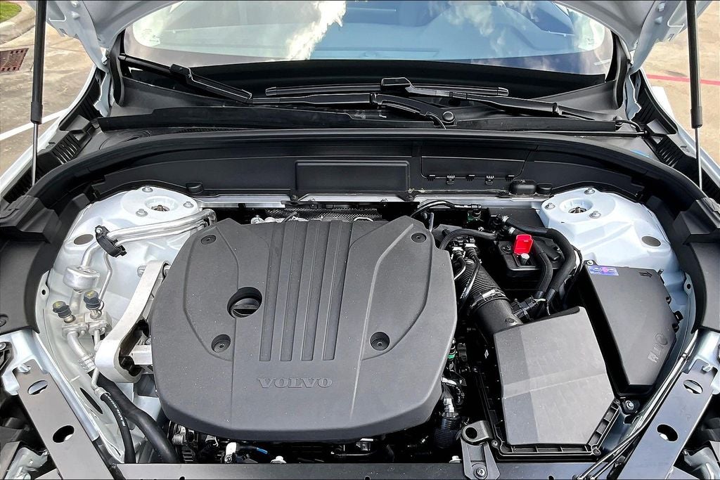 2026 Volvo XC60 B5 Core