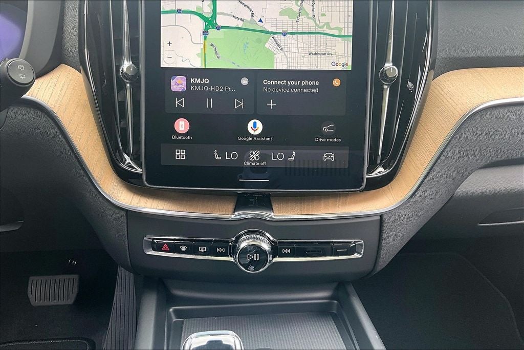 2026 Volvo XC60 B5 Core
