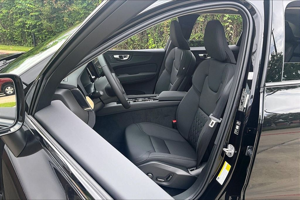 2026 Volvo XC60 B5 Core