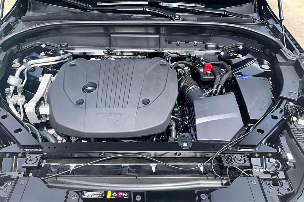2026 Volvo XC60 B5 Core
