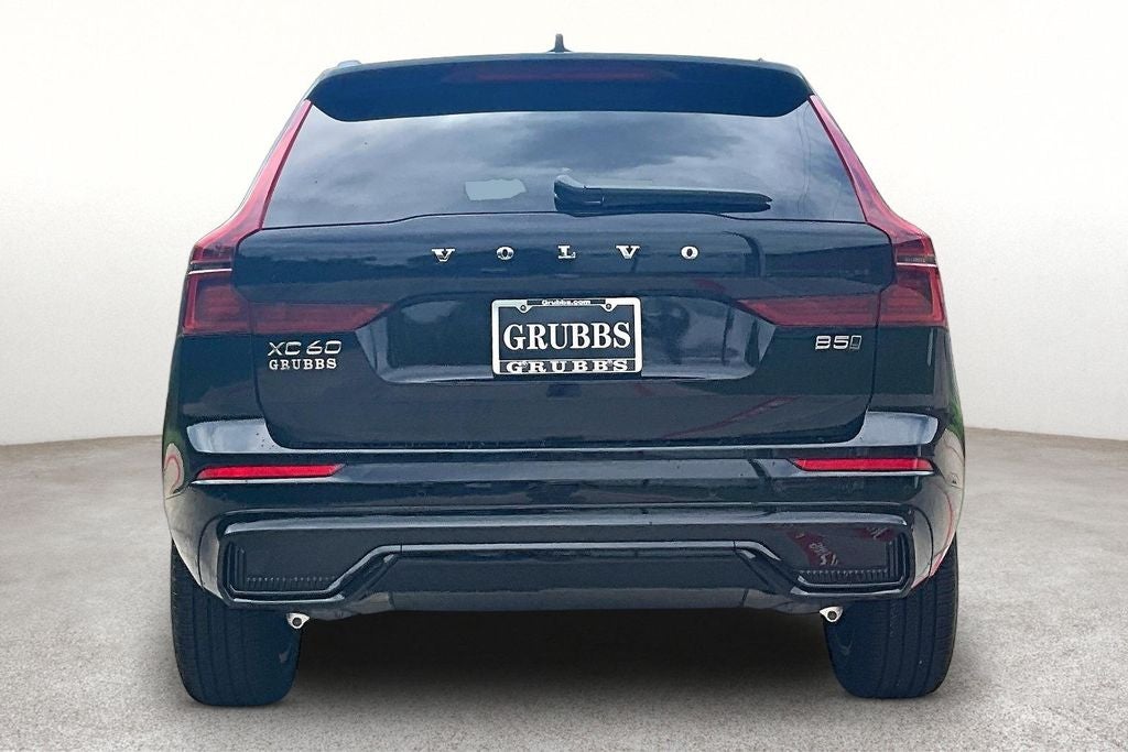 2026 Volvo XC60 B5 Core
