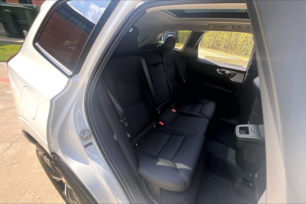 2026 Volvo XC60 B5 Core