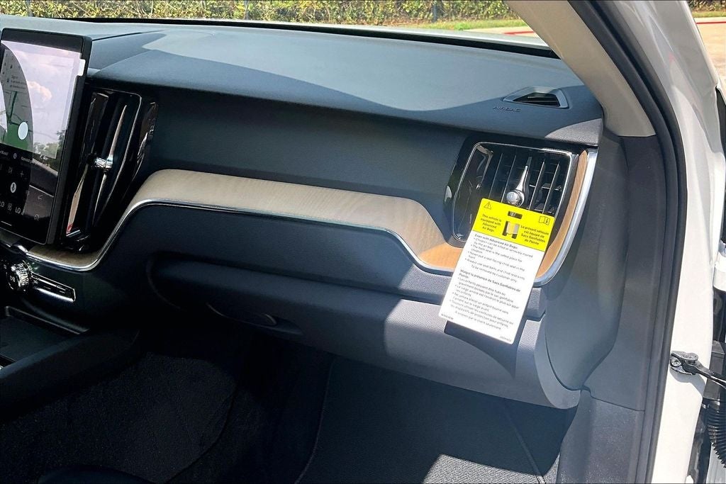 2026 Volvo XC60 B5 Core