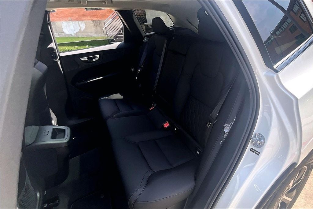 2026 Volvo XC60 B5 Core