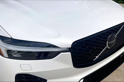 2026 Volvo XC60 B5 Core