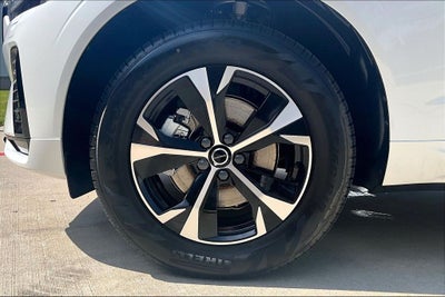2026 Volvo XC60 B5 Core