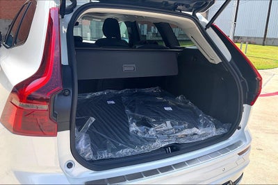 2026 Volvo XC60 B5 Core