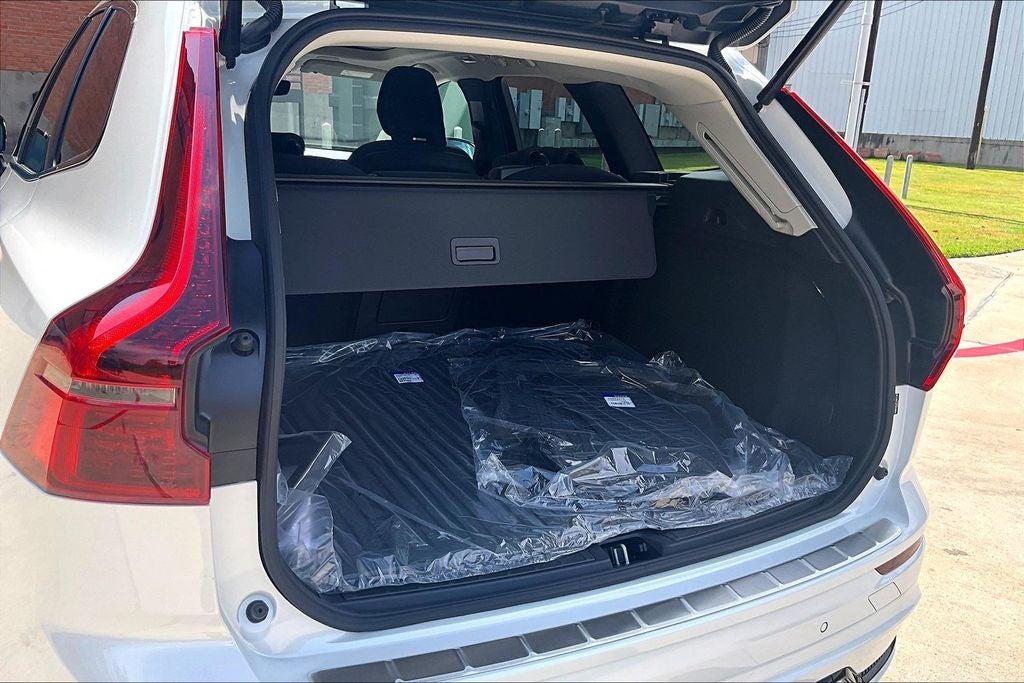 2026 Volvo XC60 B5 Core