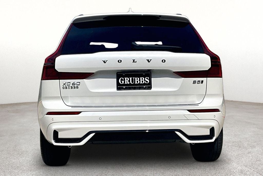 2026 Volvo XC60 B5 Core