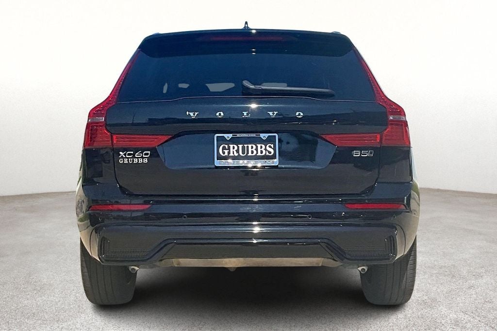 2025 Volvo XC60 B5 Core